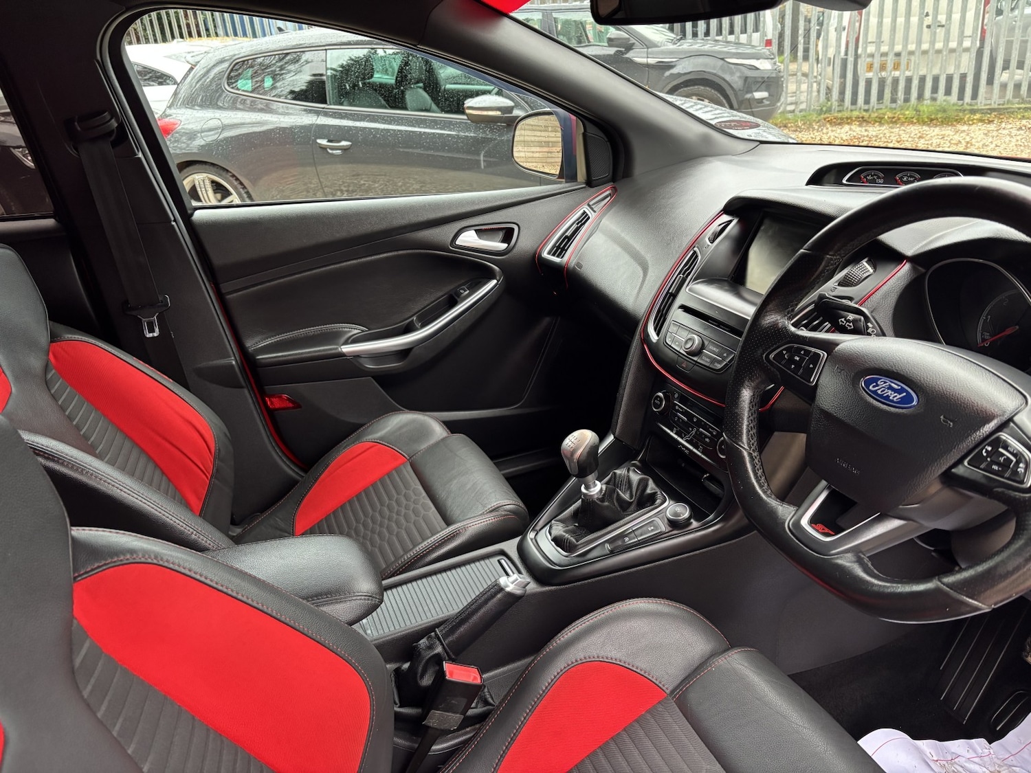 Used Ford Focus 2015 for sale - 76863869: Photo 7