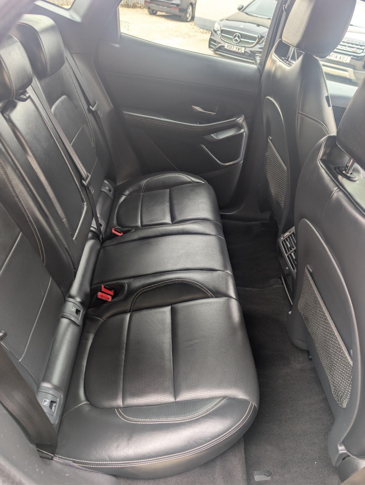 Used Jaguar E-Pace 2019 for sale - 76769309: Photo 8