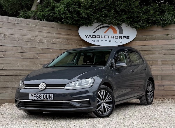 Used Volkswagen Golf 2018 for sale - 76313944: Photo 1