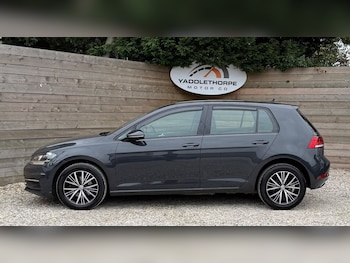 Used Volkswagen Golf 2018 for sale - 76313944: Photo 2