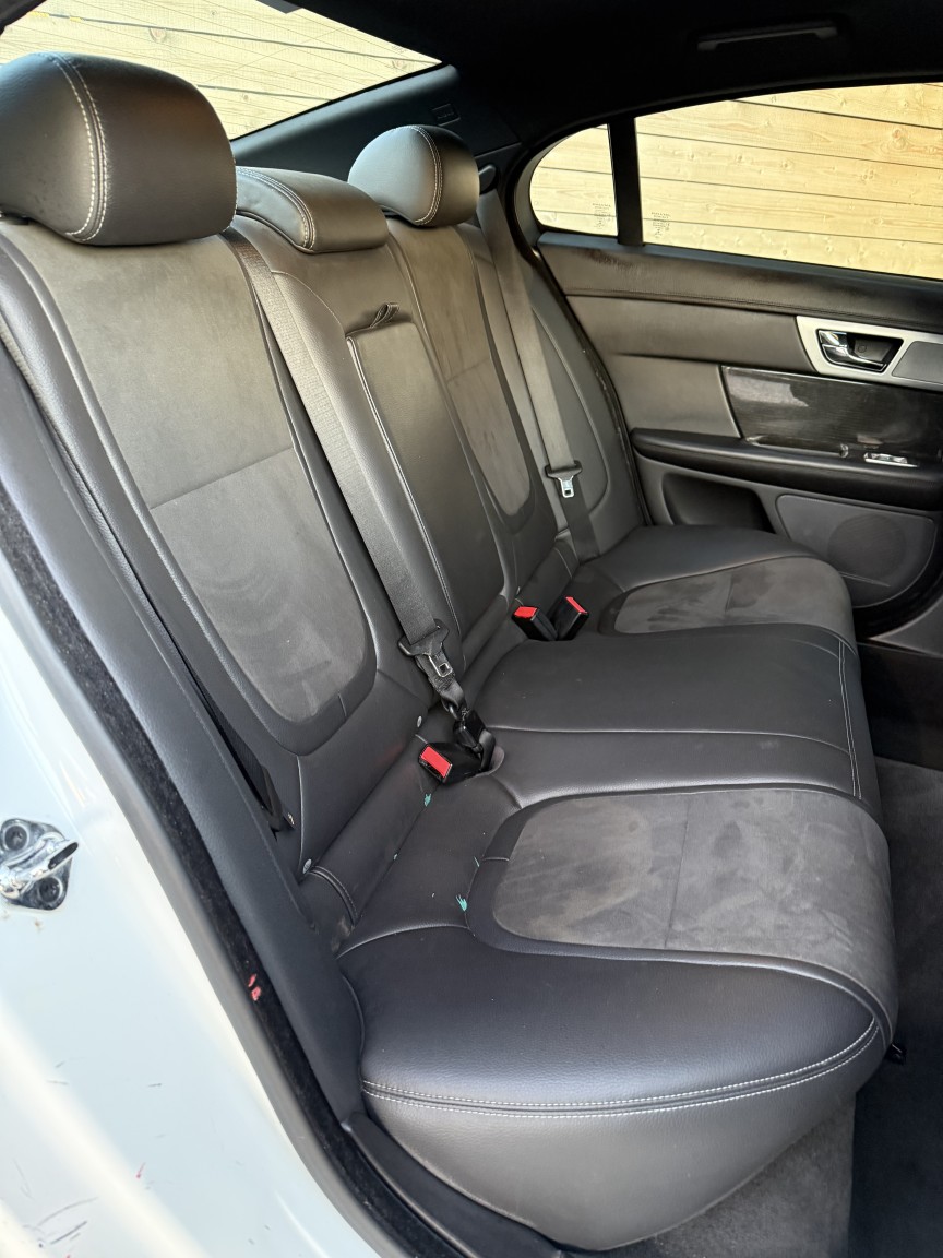 Used Jaguar XF 2015 for sale - 78018339: Photo 6