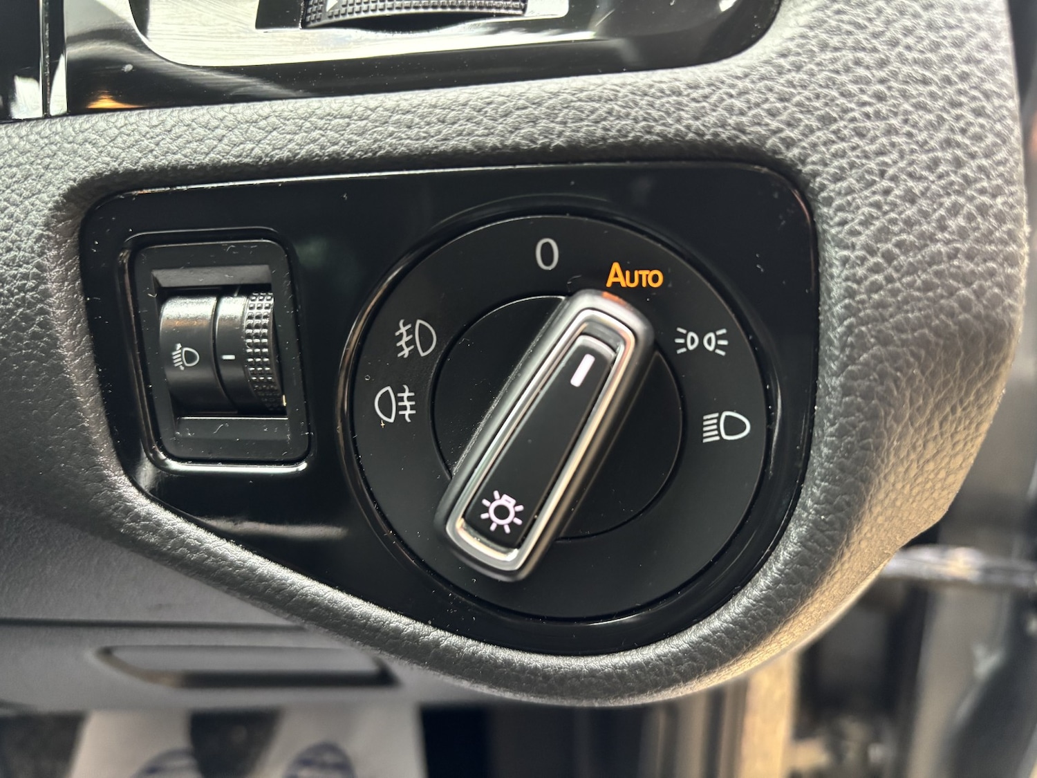 Used Volkswagen Golf 2017 for sale - 76565206: Photo 14