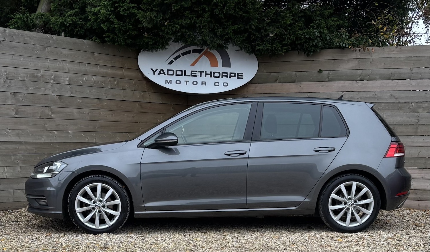 Used Volkswagen Golf 2017 for sale - 76565206: Photo 3