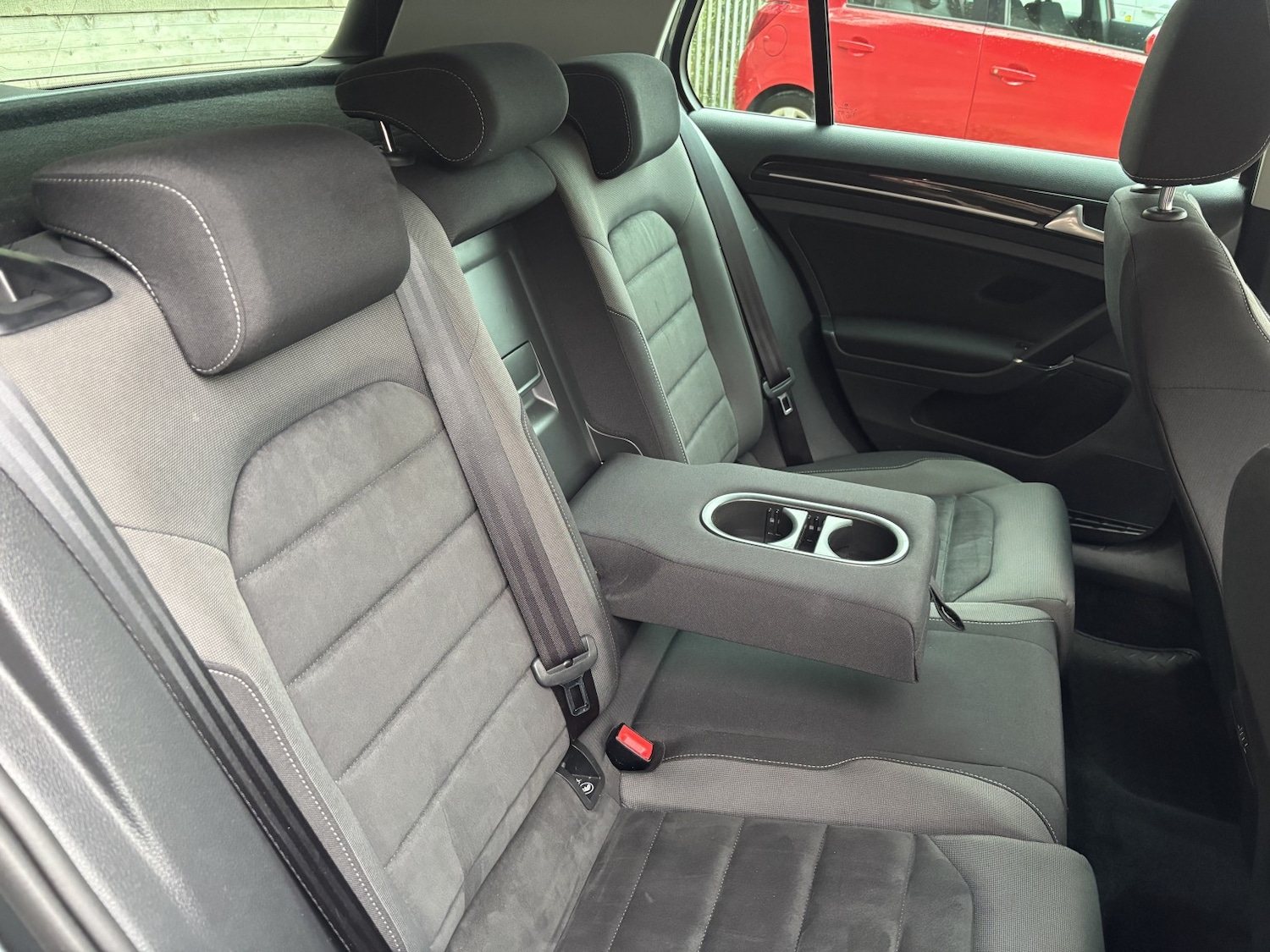 Used Volkswagen Golf 2017 for sale - 76565206: Photo 8