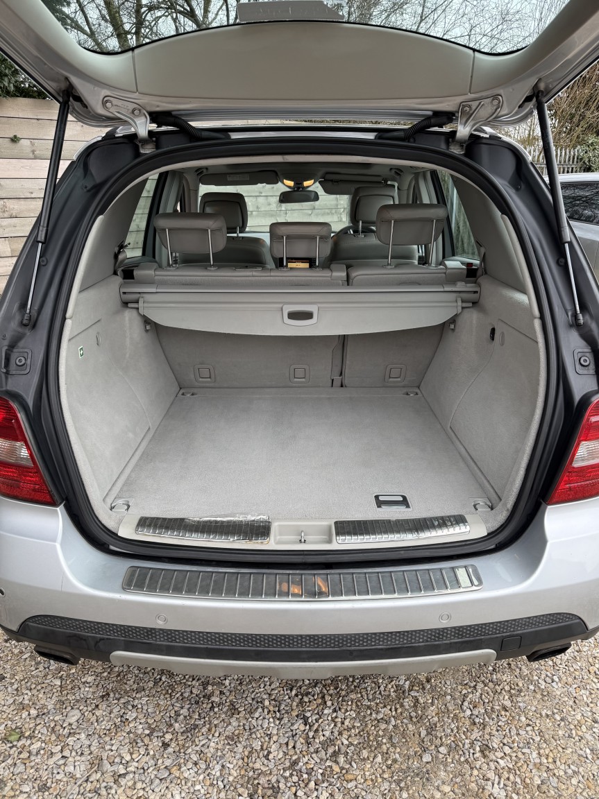 Used Mercedes-Benz M Class 2008 for sale - 77681707: Photo 10