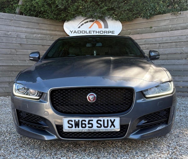 Used Jaguar XE 2016 for sale - 76313888: Photo 2