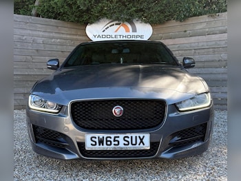 Used Jaguar XE 2016 for sale - 76313888: Photo 2
