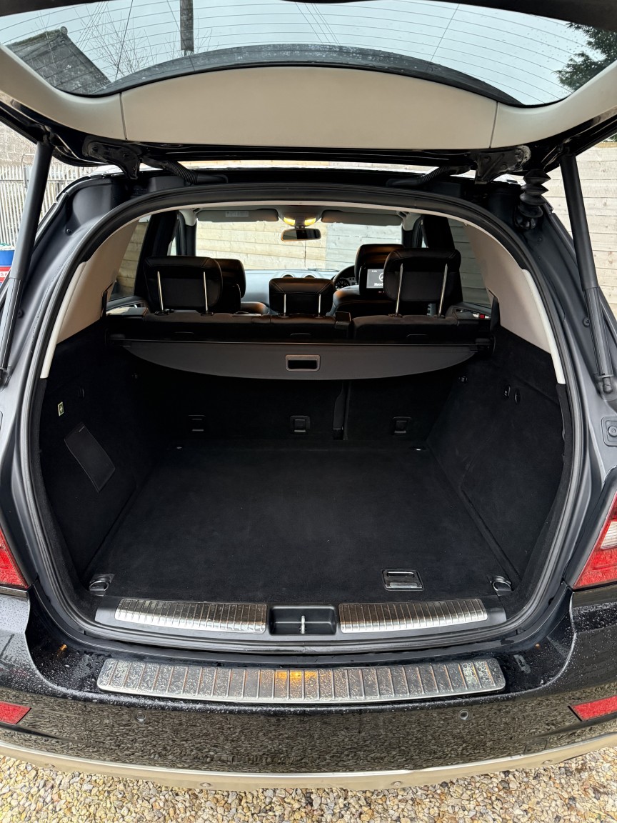 Used Mercedes-Benz M Class 2009 for sale - 77707132: Photo 8