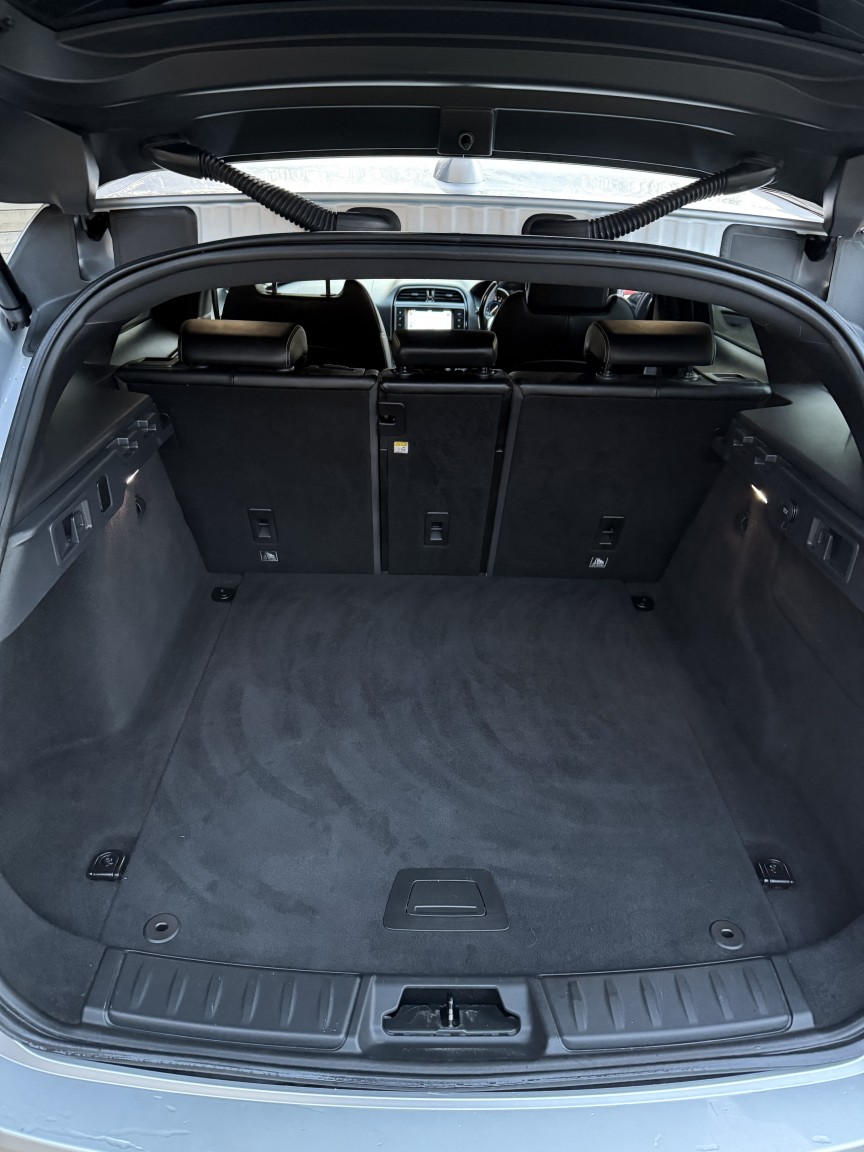 Used Jaguar F-Pace 2017 for sale - 76656076: Photo 12