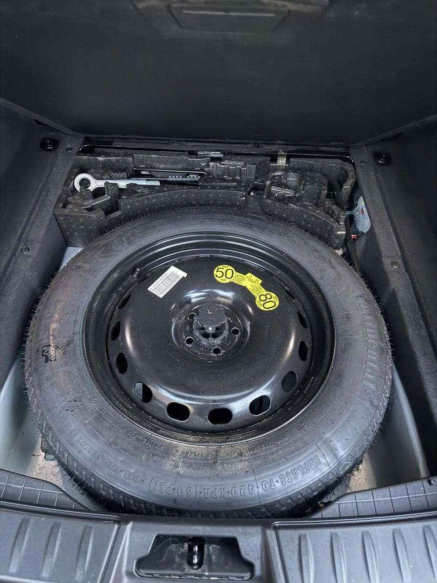 Used Jaguar F-Pace 2017 for sale - 76656076: Photo 14