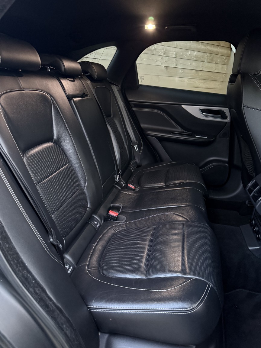 Used Jaguar F-Pace 2017 for sale - 76656076: Photo 7