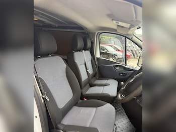 Used Vauxhall Vivaro 2017 for sale - 79137093: Photo
