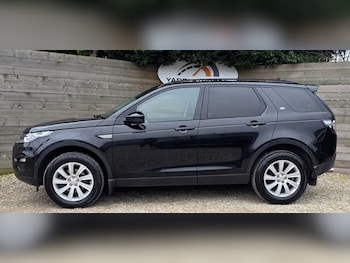 Used Land Rover Discovery Sport 2015 for sale - 77662258: Photo
