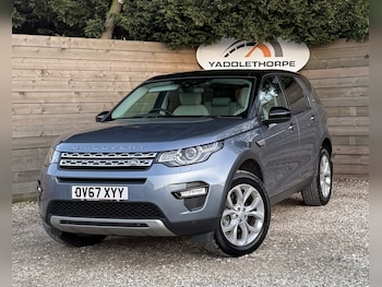 Used Land Rover Discovery Sport 2017 for sale - 77749962: Photo