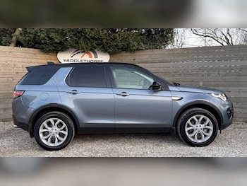 Used Land Rover Discovery Sport 2017 for sale - 77749962: Photo