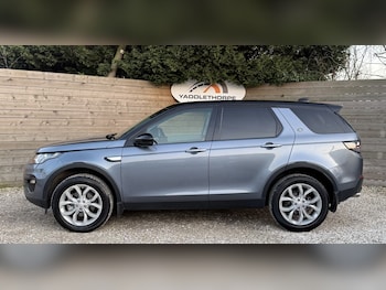 Used Land Rover Discovery Sport 2017 for sale - 77749962: Photo