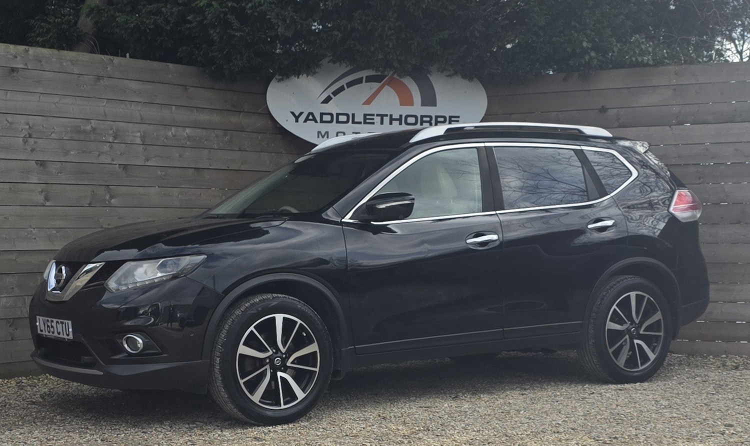 Used Nissan X-Trail 2016 for sale - 77668575: Photo 2