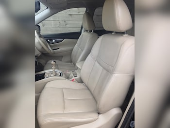 Used Nissan X-Trail 2016 for sale - 77668575: Photo