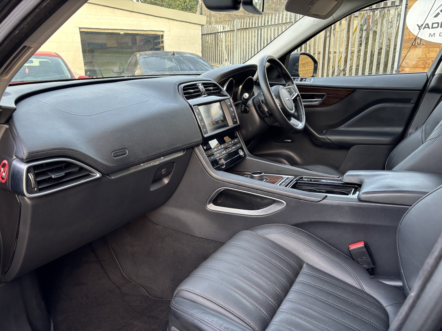 Used Jaguar F-Pace 2017 for sale - 77319806: Photo 11