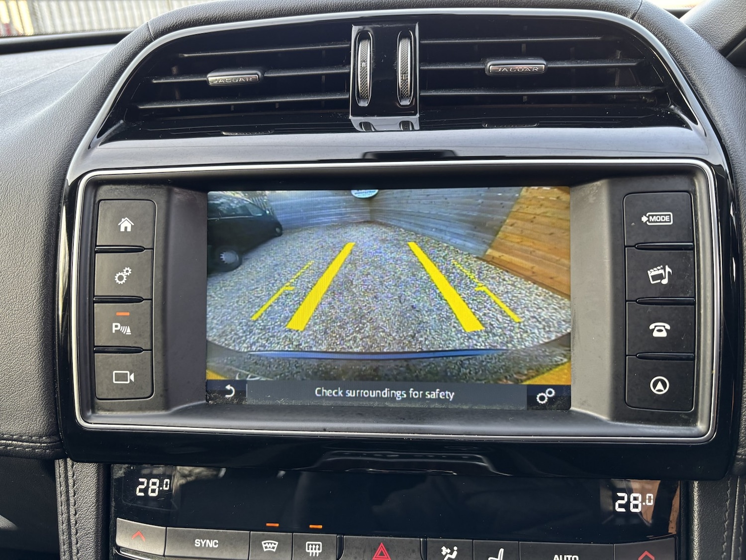 Used Jaguar F-Pace 2017 for sale - 77319806: Photo 7