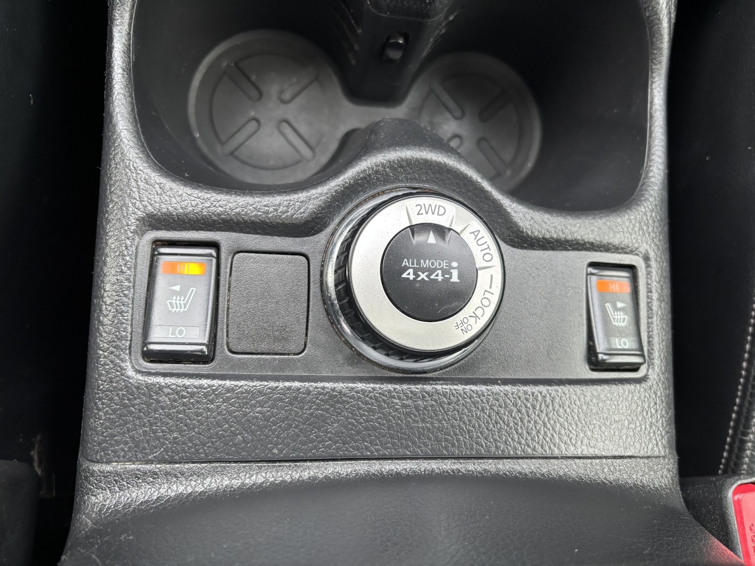 Used Nissan X-Trail 2016 for sale - 76904673: Photo 11