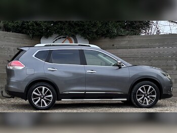 Used Nissan X-Trail 2016 for sale - 76904673: Photo