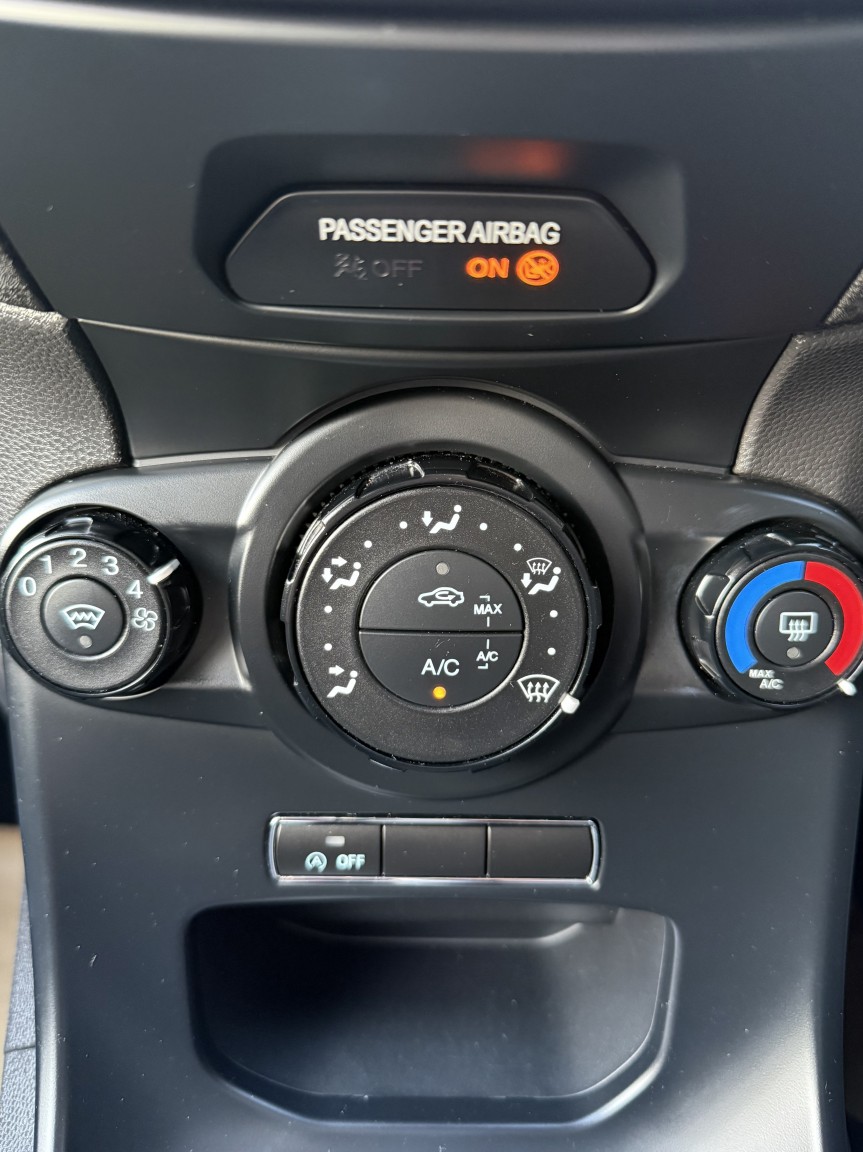 Used Ford Fiesta 2016 for sale - 77129574: Photo 9