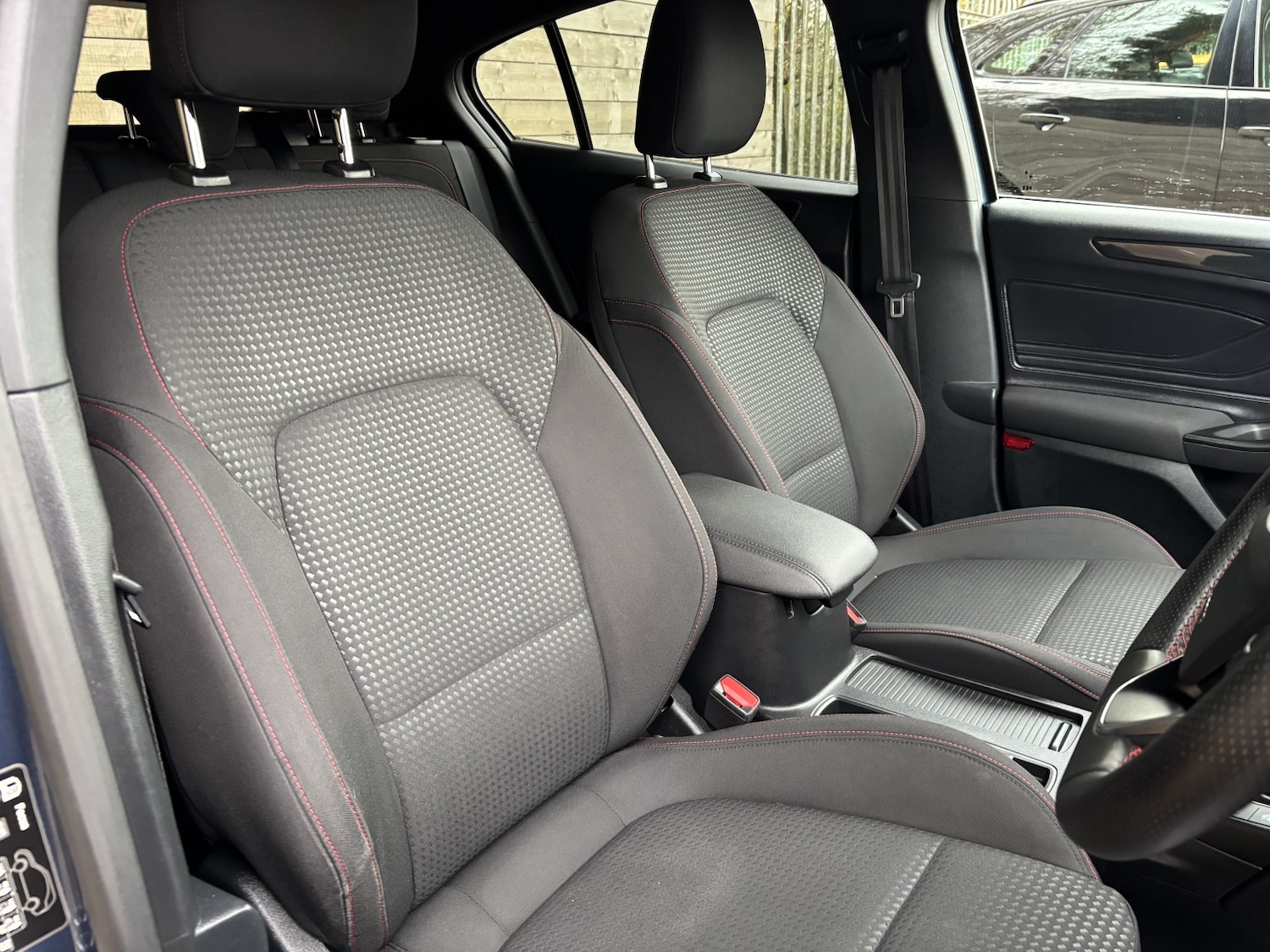 Used Ford Focus 2021 for sale - 76748266: Photo 13