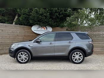 Used Land Rover Discovery Sport 2015 for sale - 75664443: Photo
