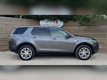 Used Land Rover Discovery Sport 2015 for sale - 75664443: Photo