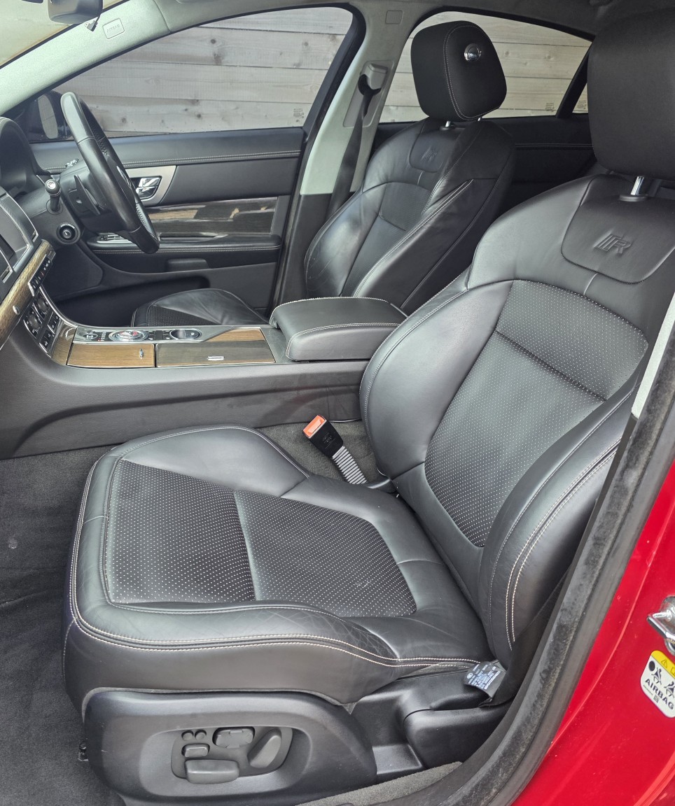 Used Jaguar XF 2012 for sale - 77494684: Photo 3