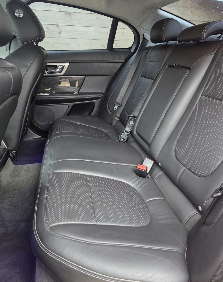 Used Jaguar XF 2012 for sale - 77494684: Photo 4