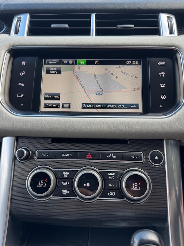 Used Land Rover Range Rover Sport 2016 for sale - 75621135: Photo 10