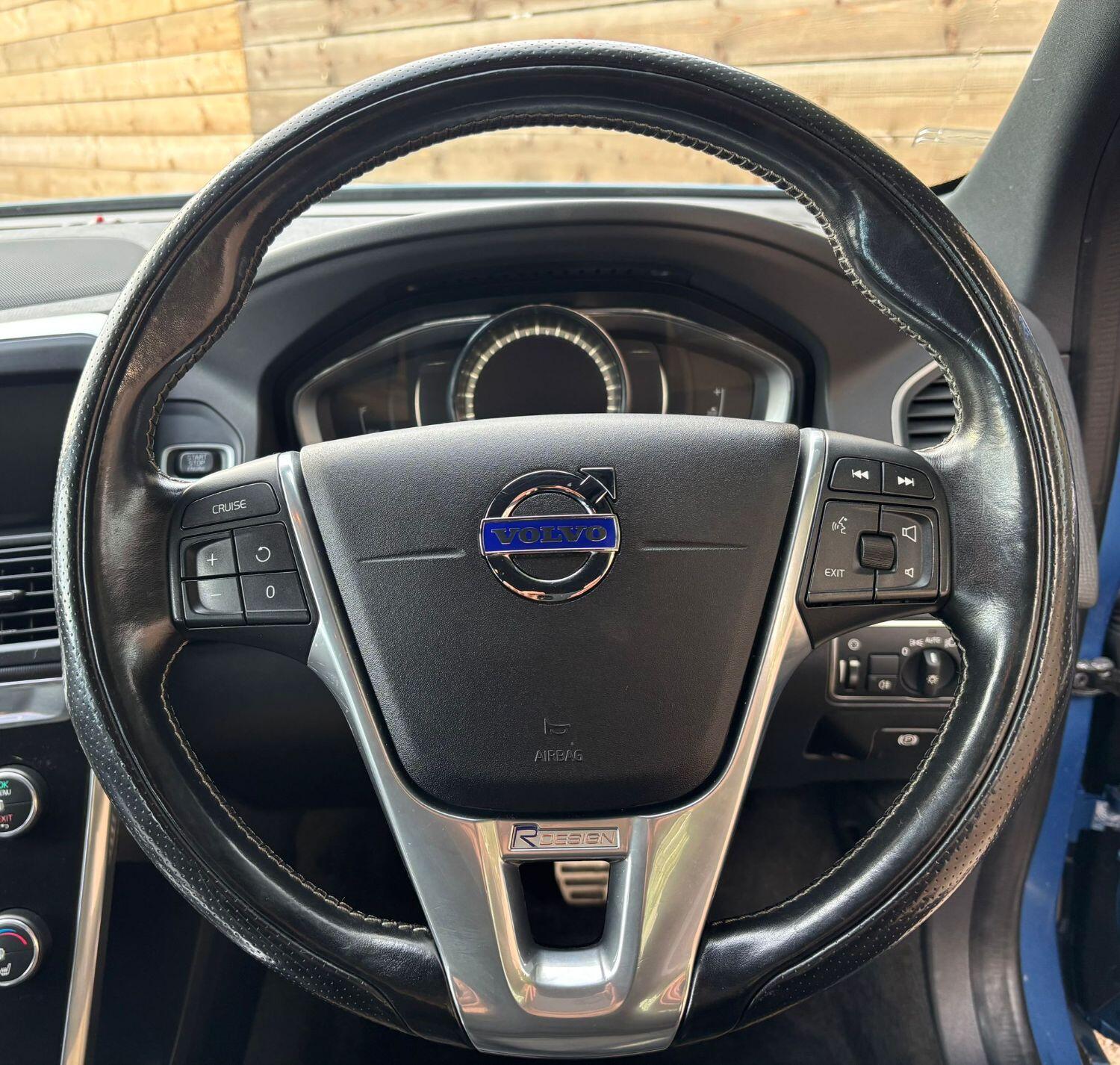 Used Volvo XC60 2016 for sale - 76070341: Photo 11