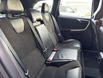 Used Volvo XC60 2016 for sale - 76070341: Photo