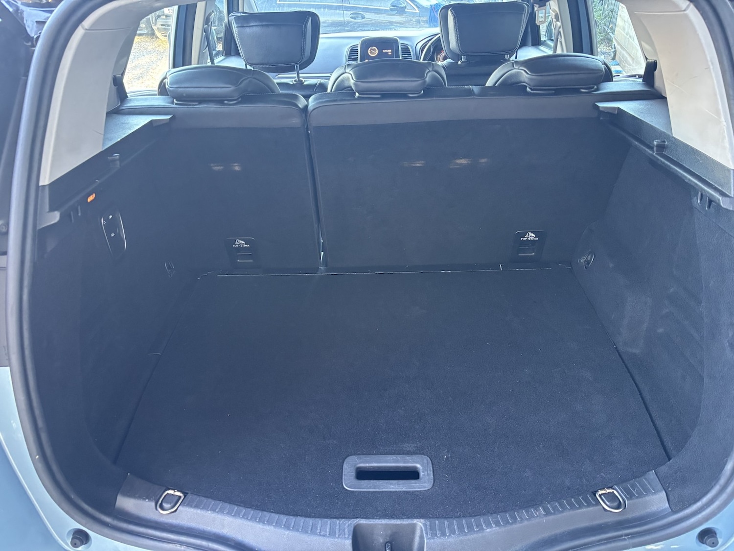 Used Renault Scenic 2017 for sale - 76571223: Photo 11