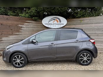 Used Toyota Yaris 2018 for sale - 79672806: Photo