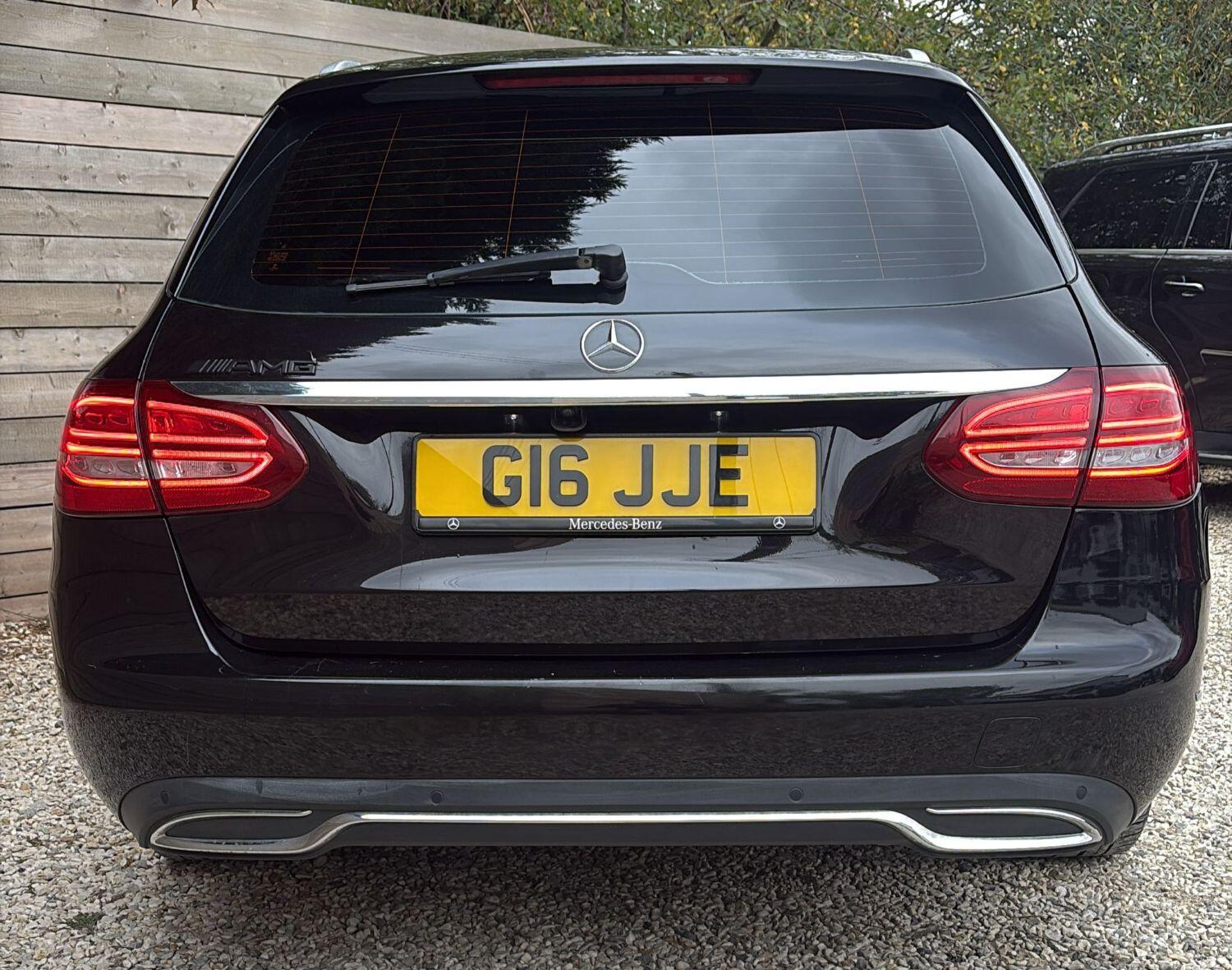 Used Mercedes-Benz C Class 2014 for sale - 76268592: Photo 11