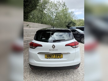 Used Renault Scenic 2017 for sale - 79124464: Photo