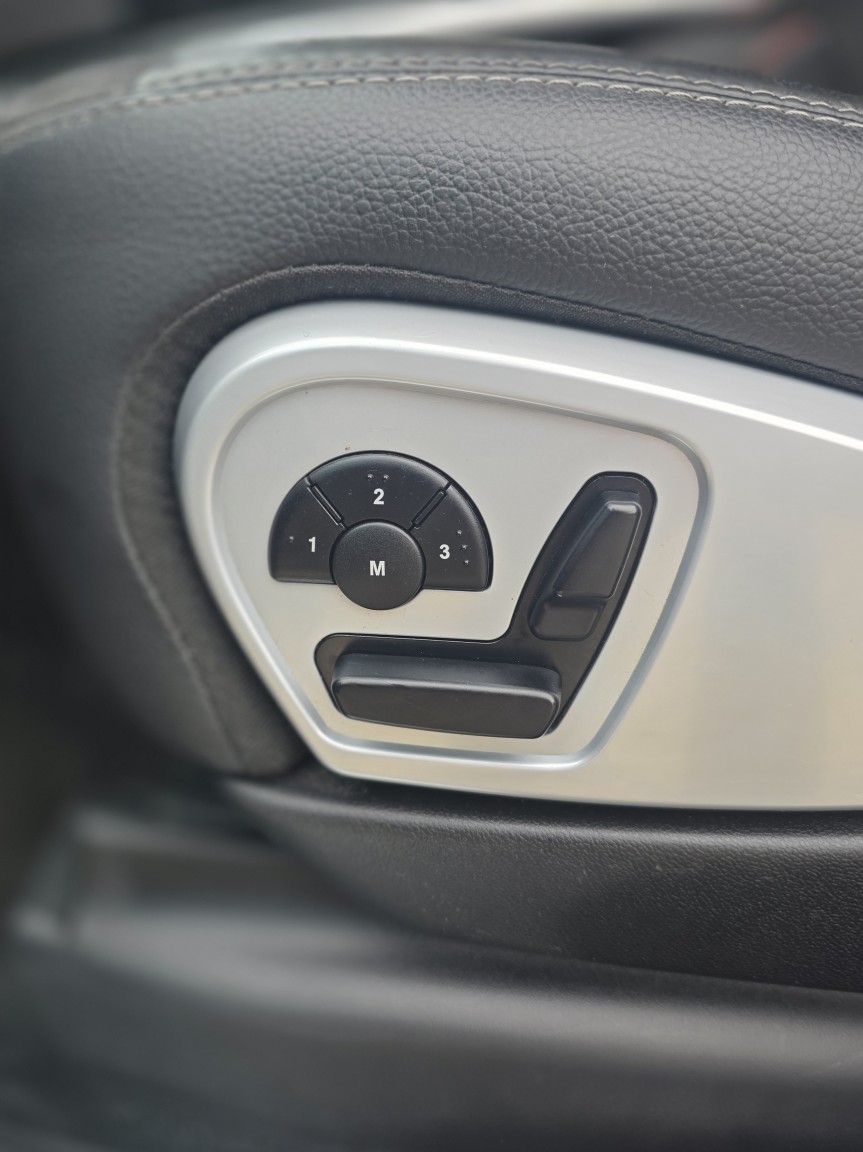 Used Mercedes-Benz M Class 2010 for sale - 77483664: Photo 5