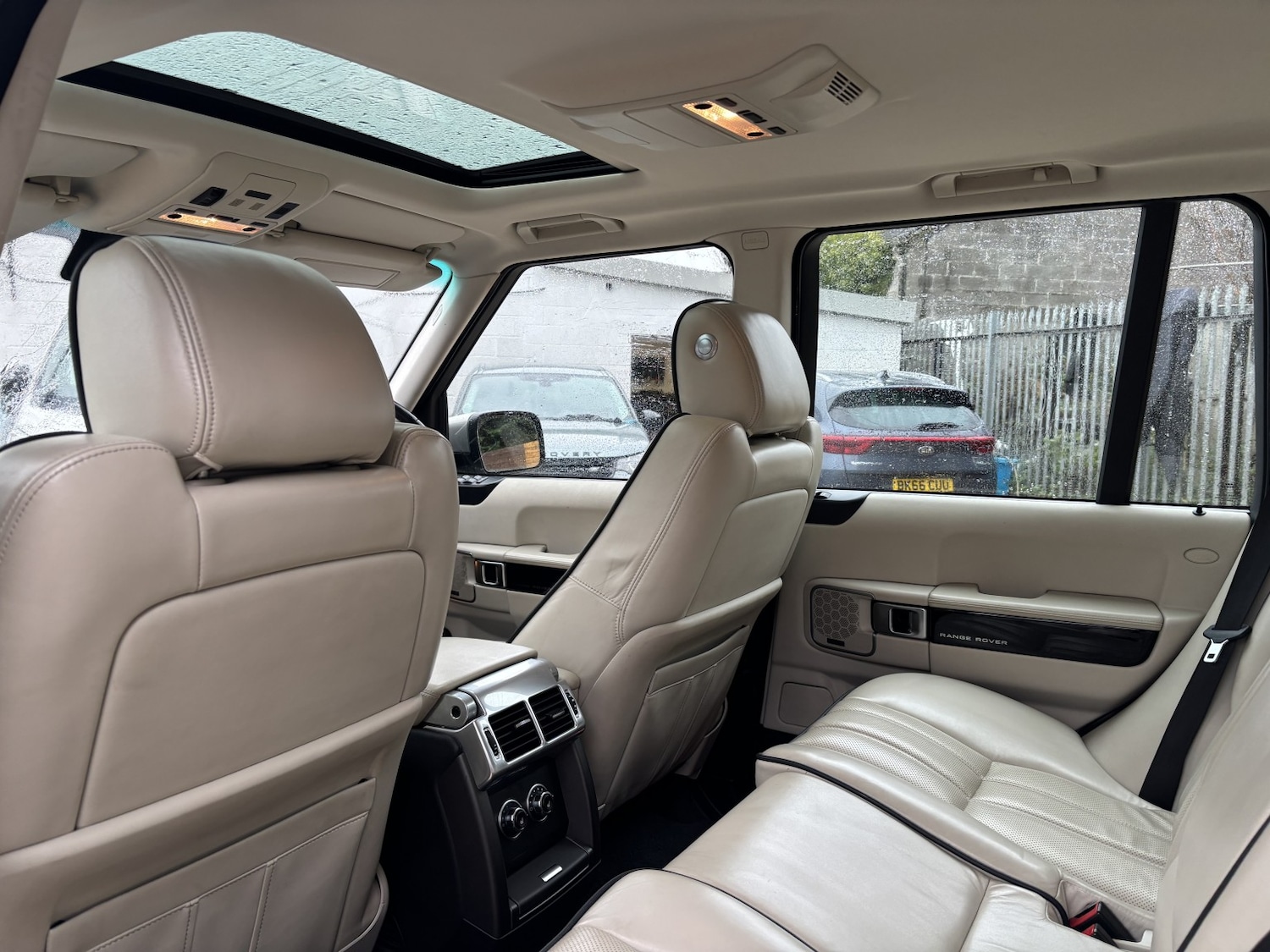 Used Land Rover Range Rover 2012 for sale - 76748242: Photo 23