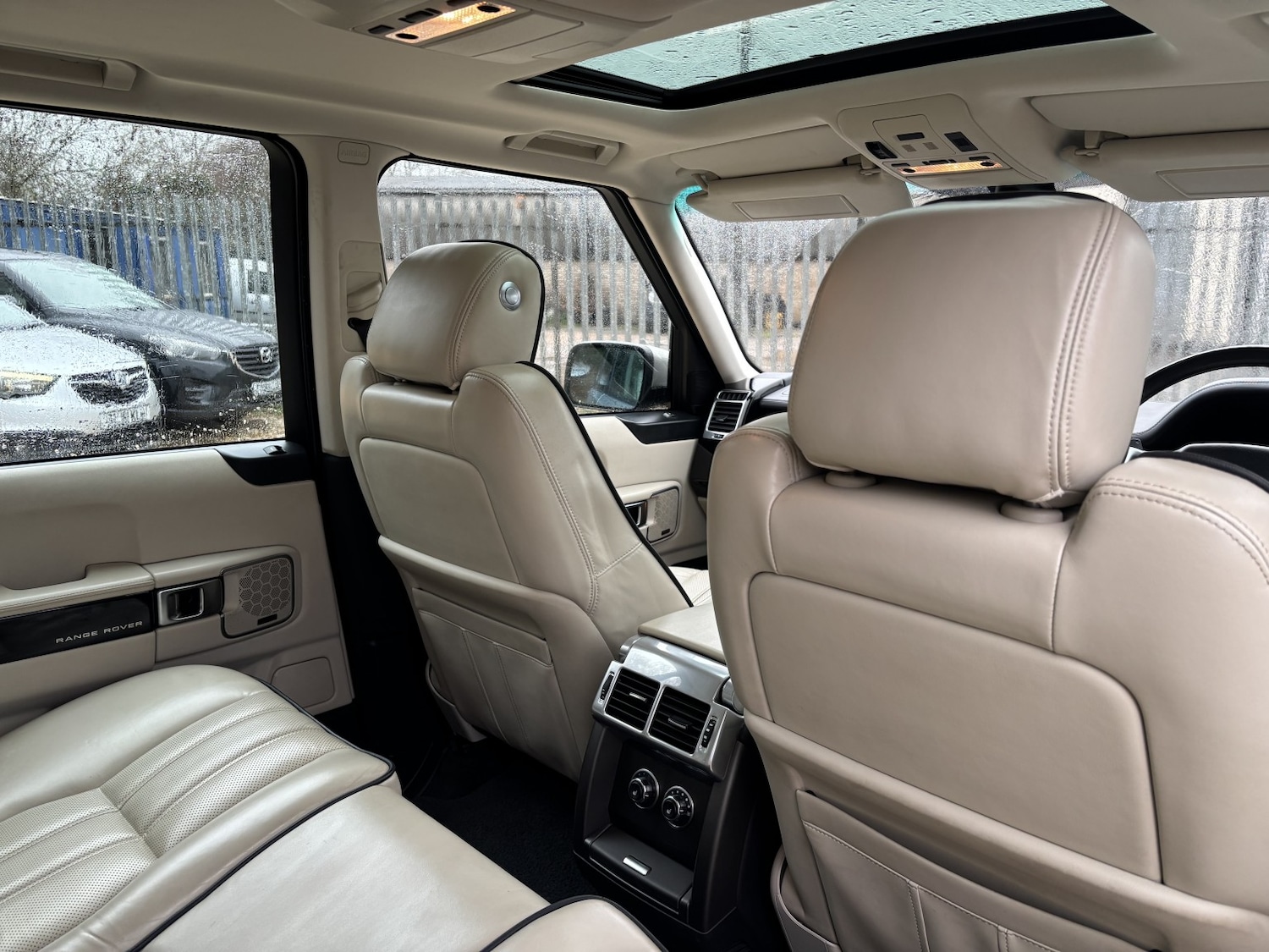 Used Land Rover Range Rover 2012 for sale - 76748242: Photo 24