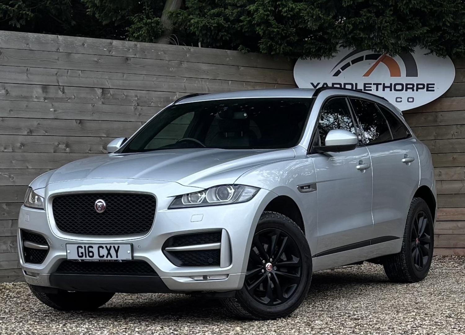 Used Jaguar F-Pace 2018 for sale - 76748269: Photo 1