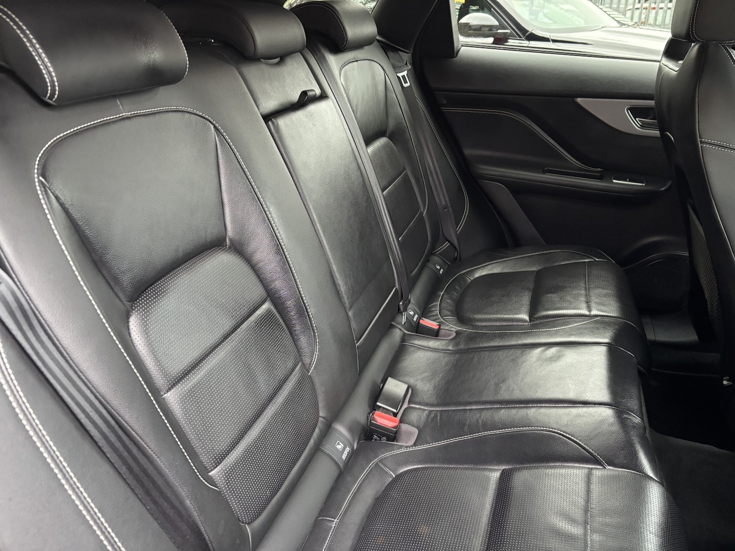 Used Jaguar F-Pace 2018 for sale - 76748269: Photo 13