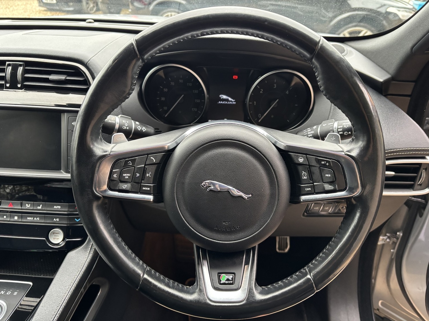 Used Jaguar F-Pace 2018 for sale - 76748269: Photo 19