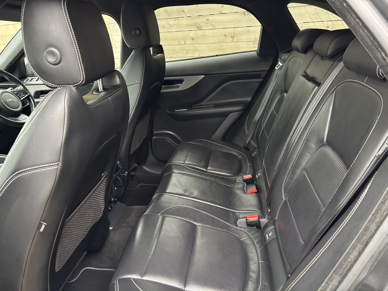 Used Jaguar F-Pace 2018 for sale - 76748269: Photo 8