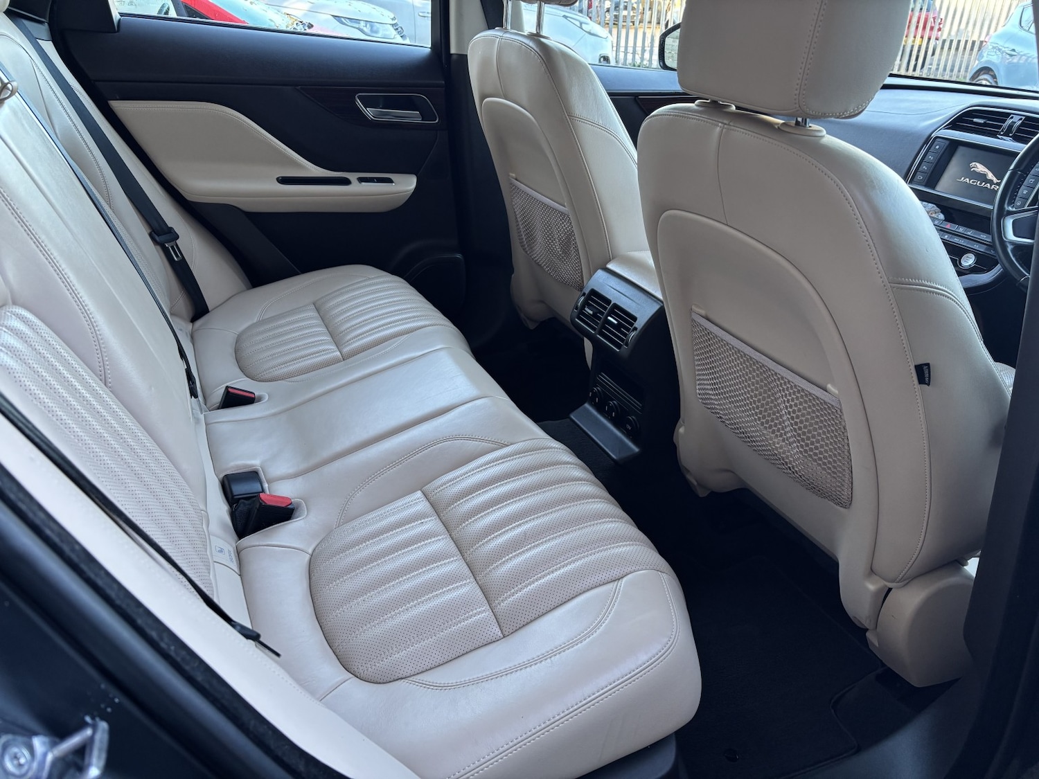 Used Jaguar F-Pace 2017 for sale - 76571170: Photo 14