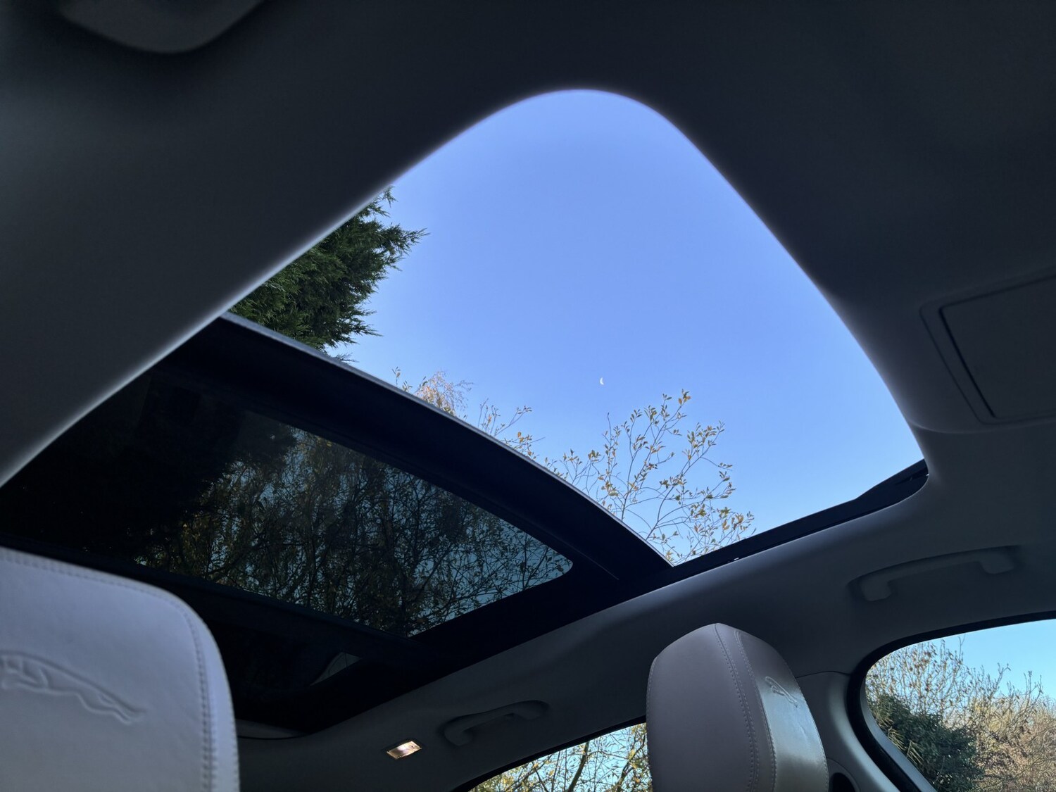 Used Jaguar F-Pace 2017 for sale - 76571170: Photo 16