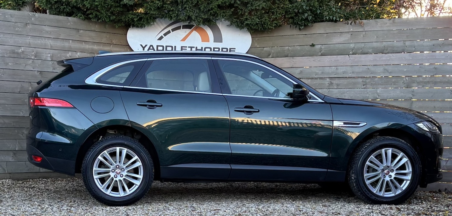 Used Jaguar F-Pace 2017 for sale - 76571170: Photo 4