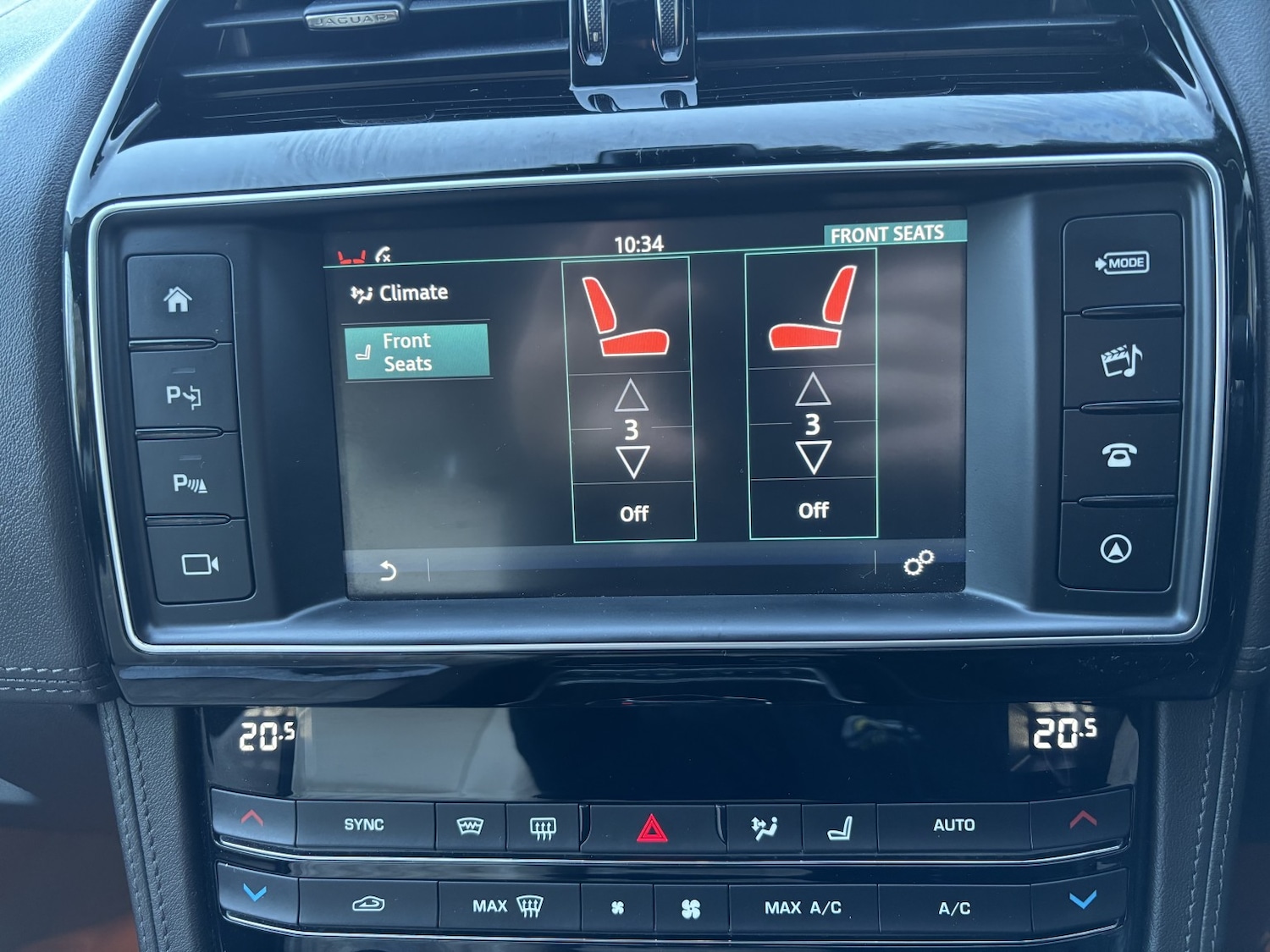 Used Jaguar F-Pace 2017 for sale - 76571170: Photo 9